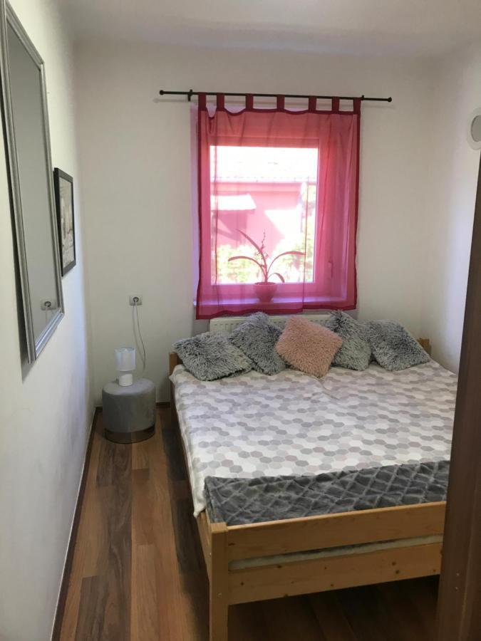 שיופוק Fatima Apartman מראה חיצוני תמונה