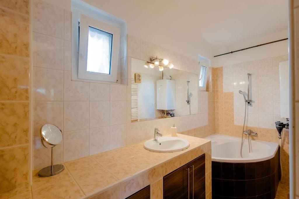 שיופוק Fatima Apartman מראה חיצוני תמונה