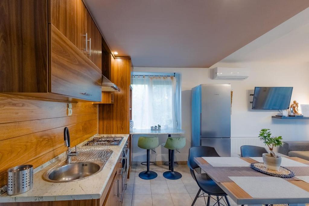 שיופוק Fatima Apartman מראה חיצוני תמונה